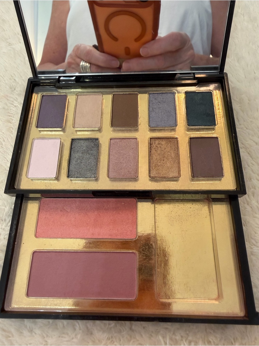 Elizabeth Arden Leopard Print make up kit Box - Tan and Black eyeshadow & blush - Picture 3 of 4